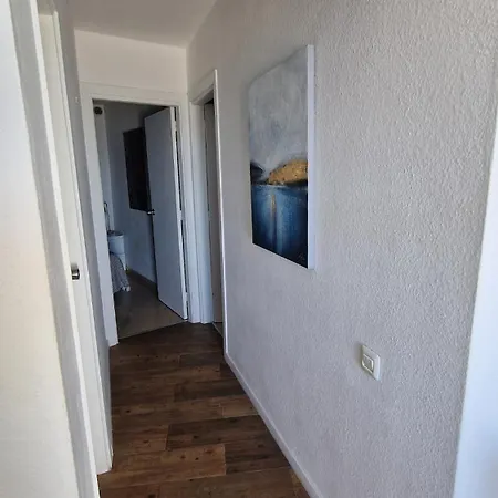 Semesterbostad Warm & Cozy With Lovely Sea View *