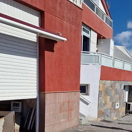 Warm & Cozy With Lovely Sea View Holiday home