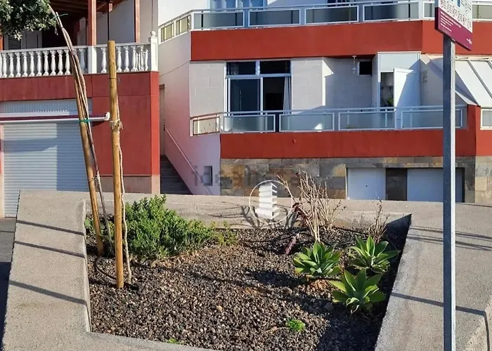 Warm & Cozy With Lovely Sea View *